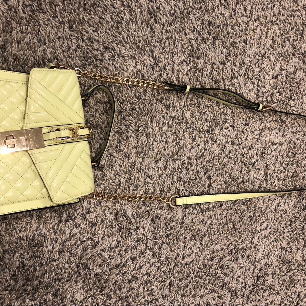 Chic Lime Green Quilted Crossbody Bag